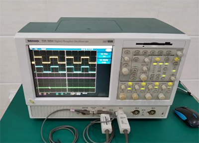 維修泰克TDS5104B數(shù)字存儲示波器